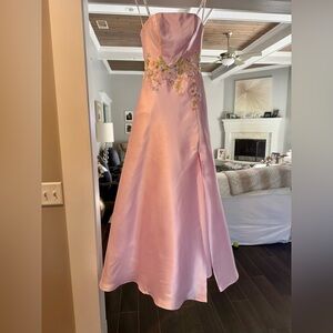 Elegant Strapless Pink Evening Gown